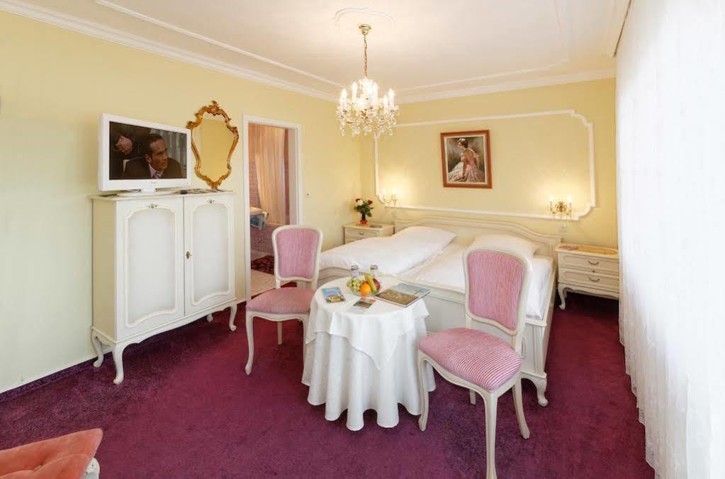 Hotel Garni Regina Goessweinstein Exterior photo