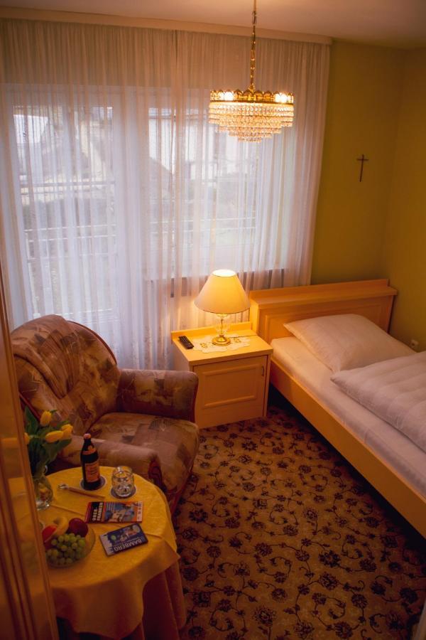 Hotel Garni Regina Goessweinstein Exterior photo