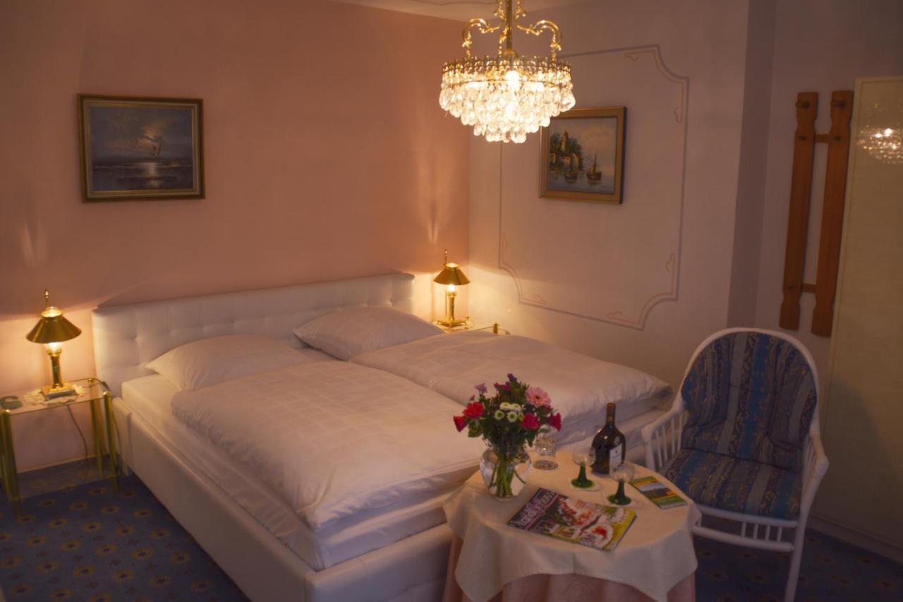 Hotel Garni Regina Goessweinstein Exterior photo