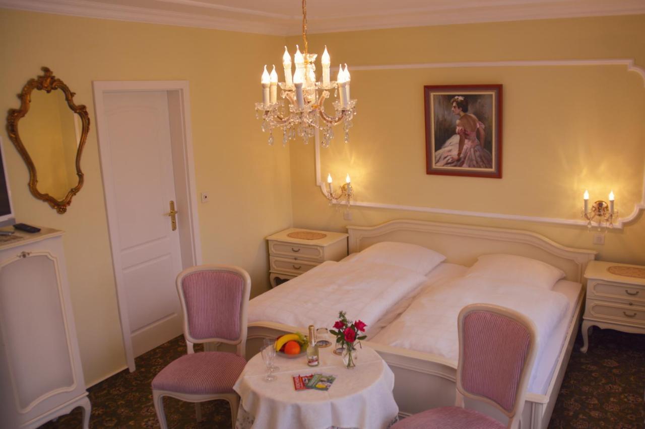 Hotel Garni Regina Goessweinstein Exterior photo